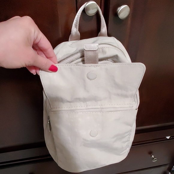 Kipling - Picture 6 of 6